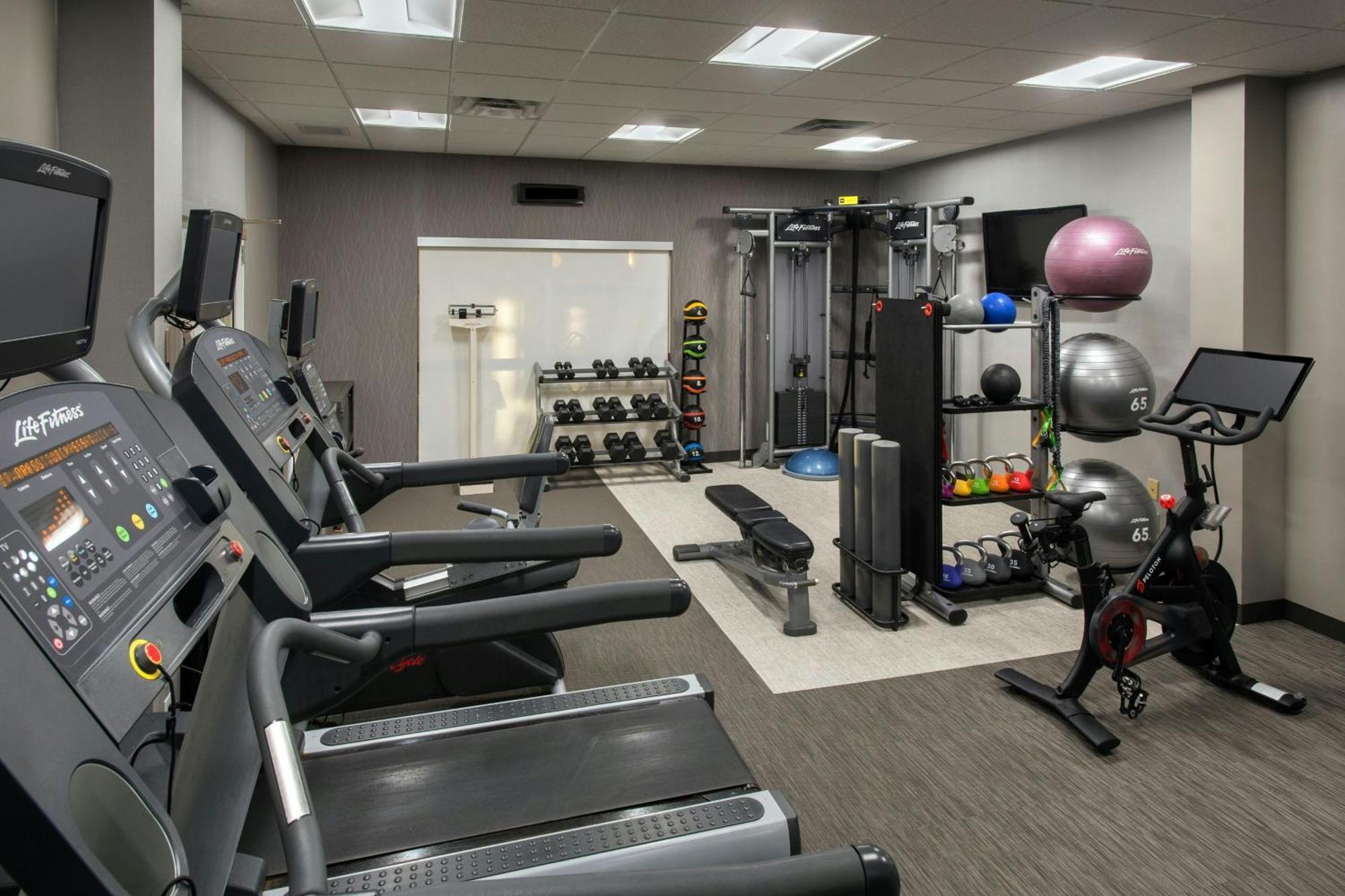 คอร์ทยาร์ด บาส์กิง ริดจ์ Hotel Basking Ridge ภายนอก รูปภาพ
